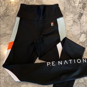 PE Nation x Barry’s leggings, small